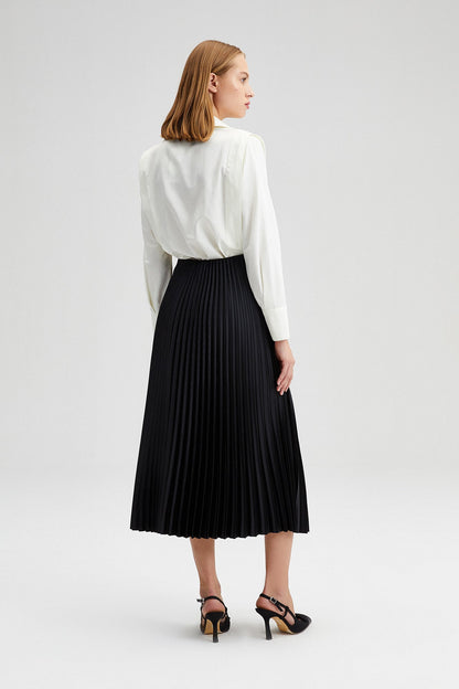 PLEATED SATIN SKIRT