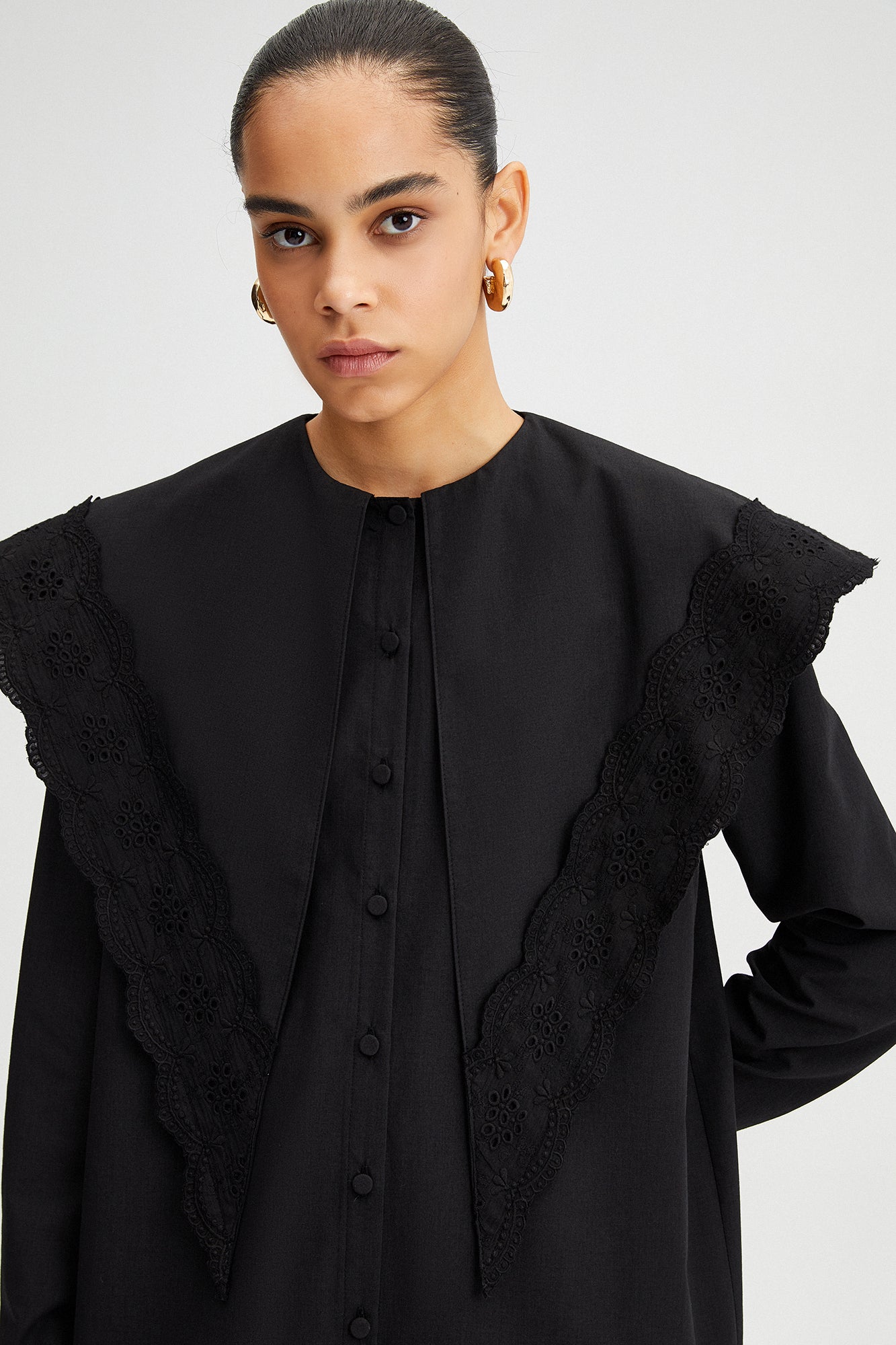 EMBROIDERED POPLIN SHIRT