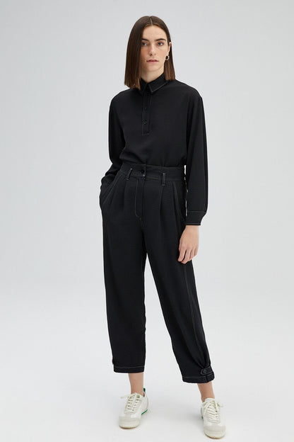 CONTRAST STITCHED BAGGY TROUSERS